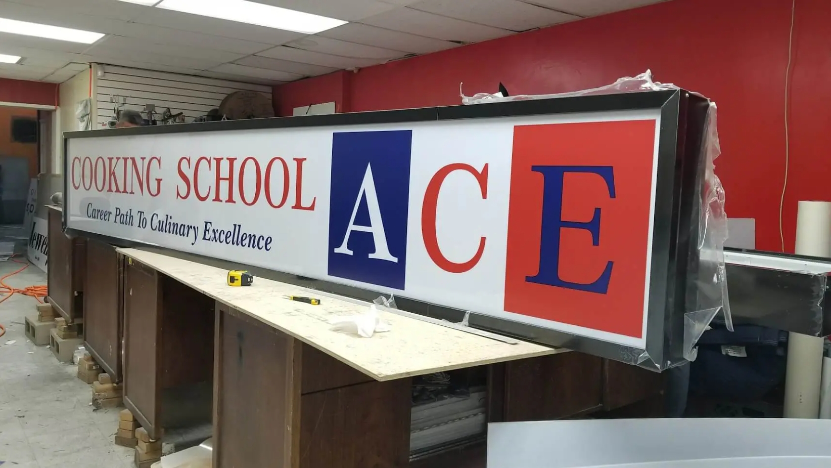 Why Your Business Needs Illuminated Cabinet Signs - Best Custom Signs ...